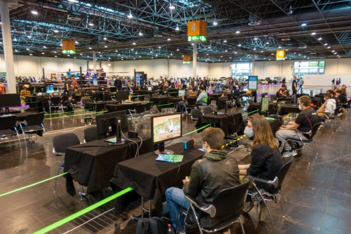 SmashContest-046 (Groß)