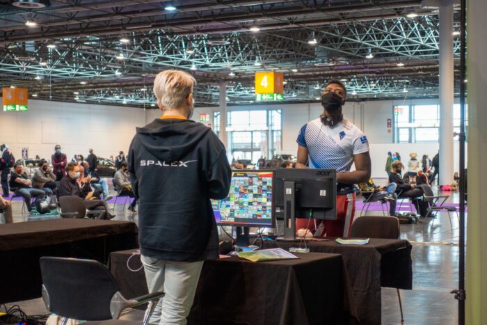 SmashContest-111 (Groß)