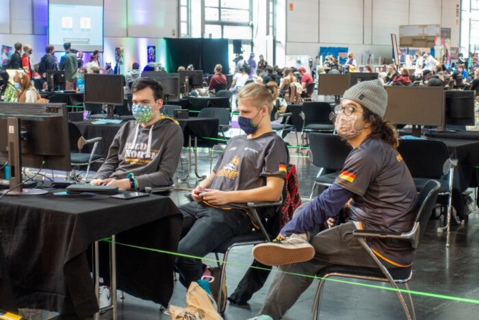 SmashContest-117 (Groß)