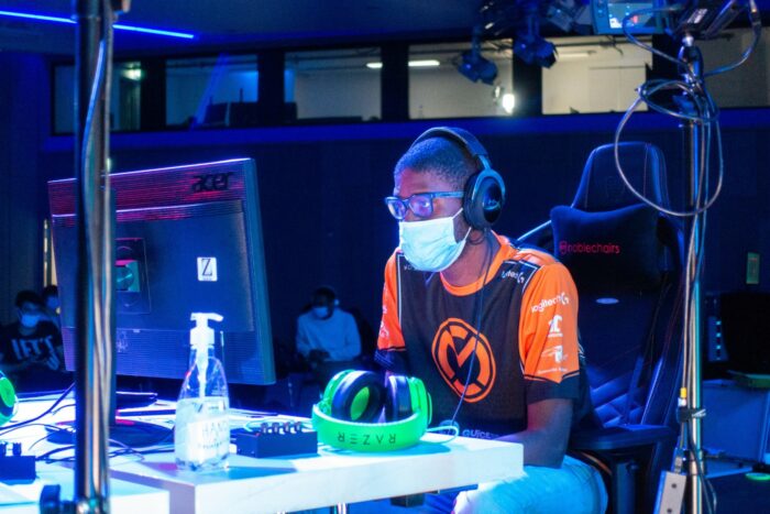 SmashContest-141 (Groß)