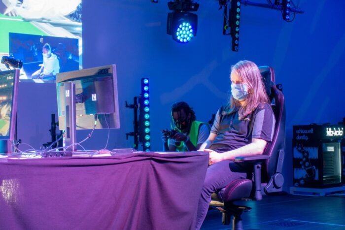 SmashContest-163 (Groß)