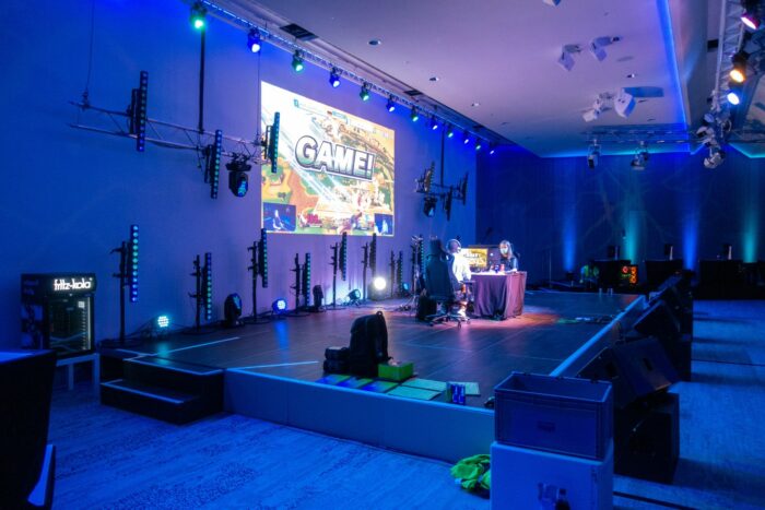 SmashContest-192 (Groß)