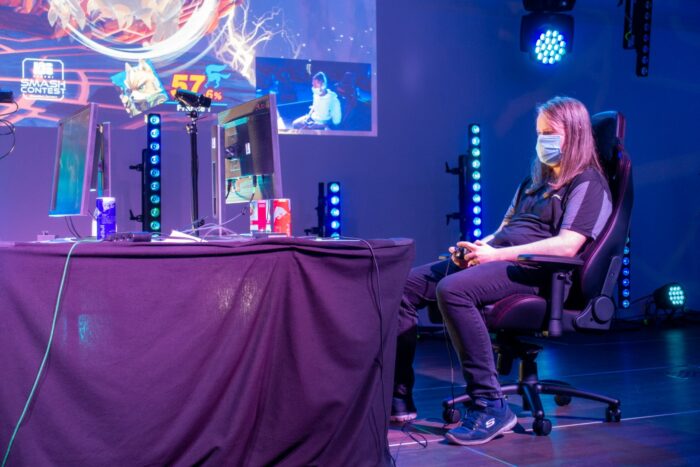 SmashContest-196 (Groß)