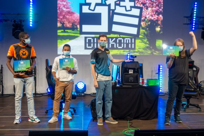 SmashContest-207 (Groß)